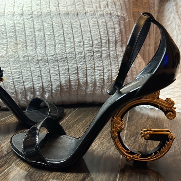 COPY - Dolce Gabbana Baroque Heels 39.5 - Picture 4 of 8